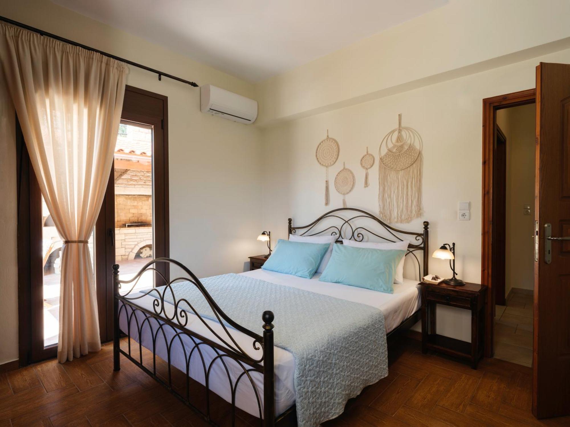 Ageri Traditional Villa Aryiroúpolis 외부 사진