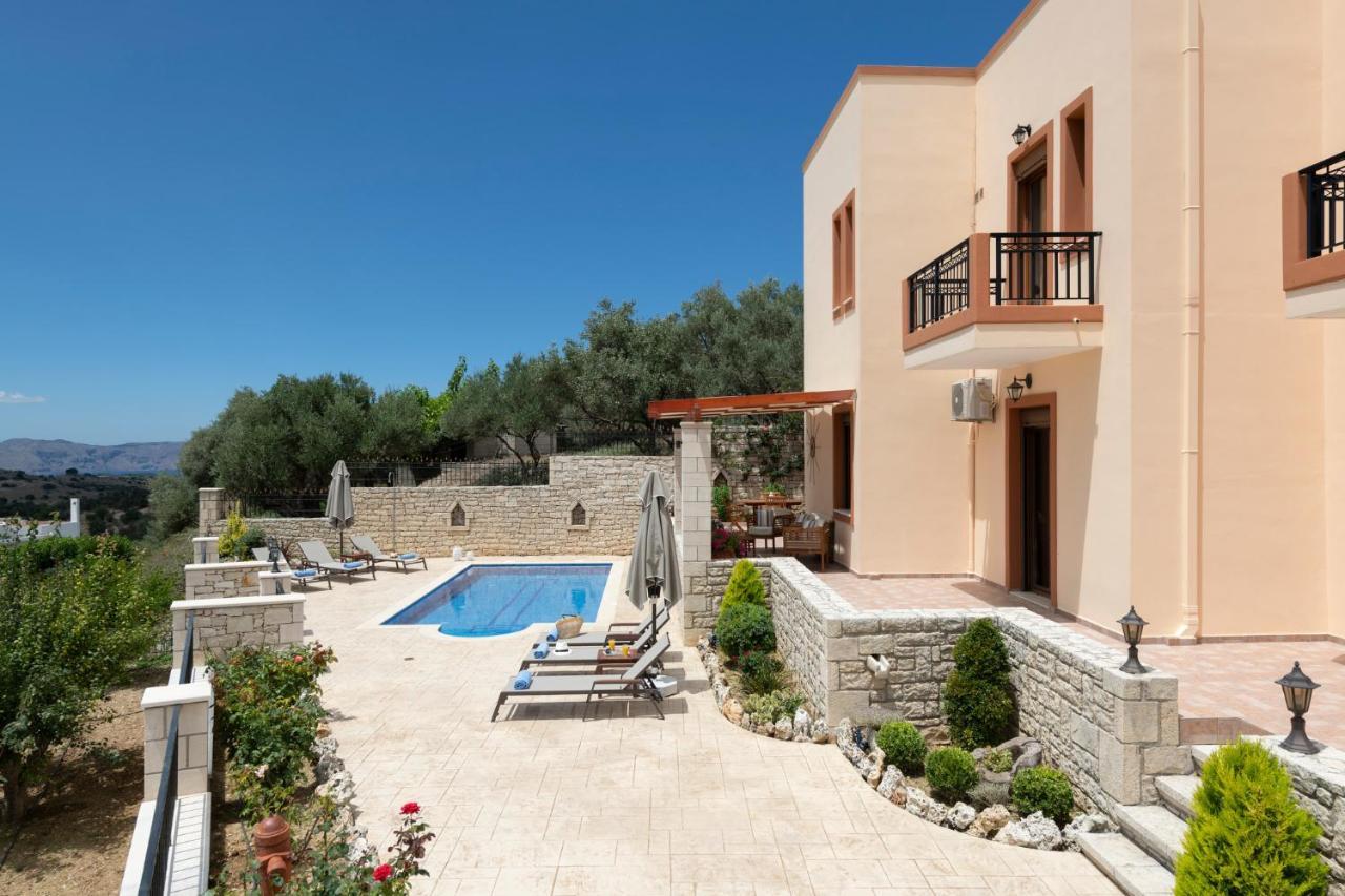 Ageri Traditional Villa Aryiroúpolis 외부 사진
