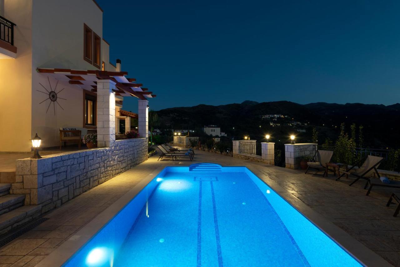 Ageri Traditional Villa Aryiroúpolis 외부 사진