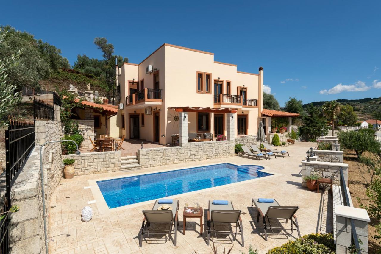 Ageri Traditional Villa Aryiroúpolis 외부 사진